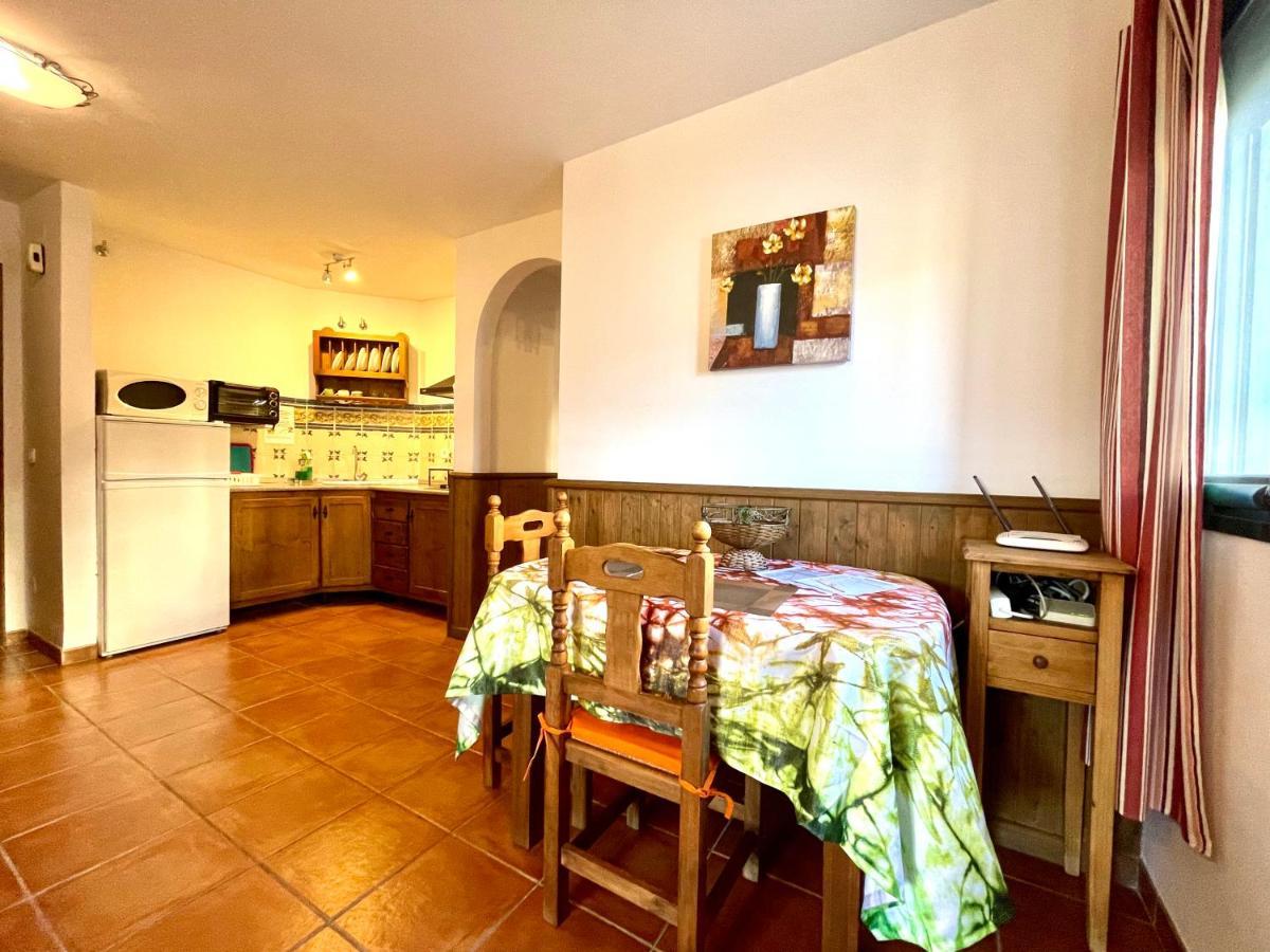 Apartamentos Axarquia , Frigiliana, Terraza Privada Con Vistas A La Montana Rio Y Al Mar ภายนอก รูปภาพ