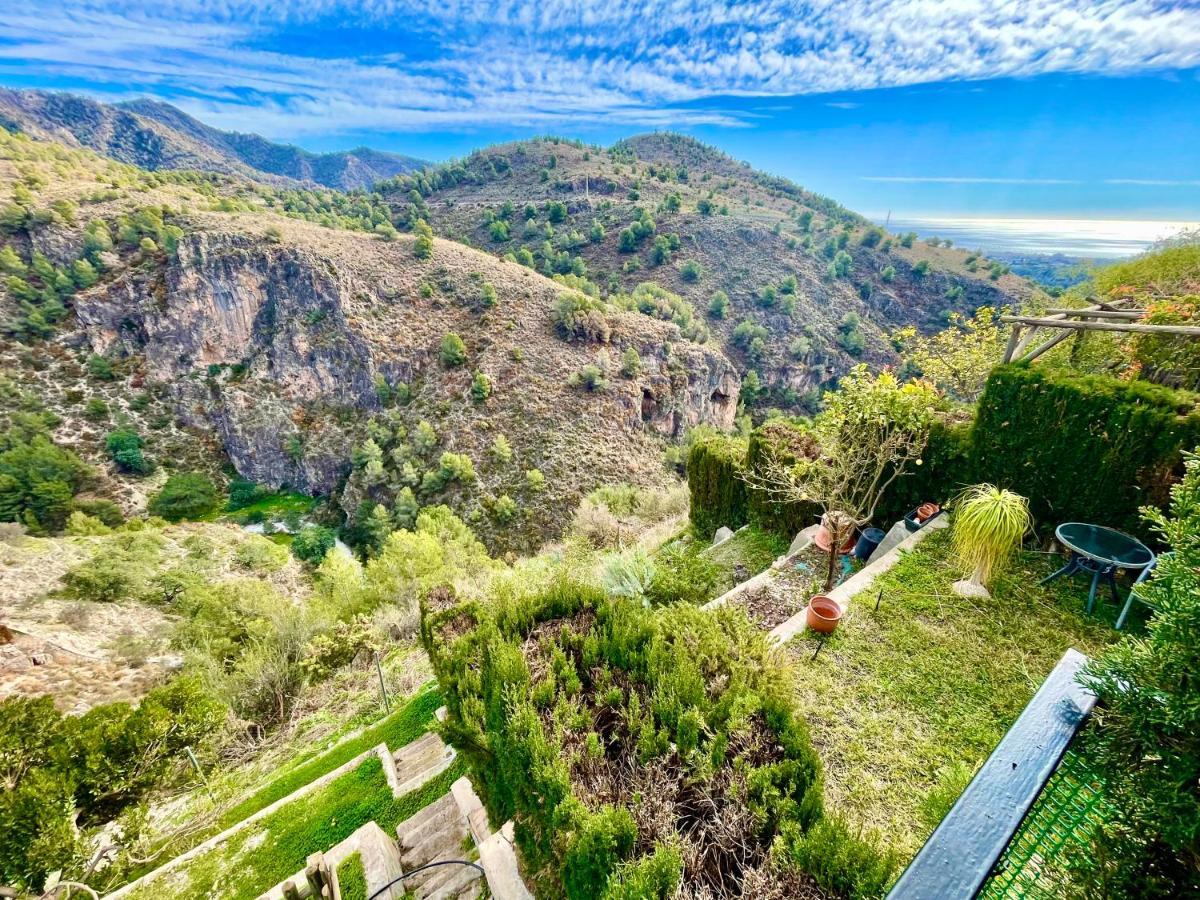 Apartamentos Axarquia , Frigiliana, Terraza Privada Con Vistas A La Montana Rio Y Al Mar ภายนอก รูปภาพ